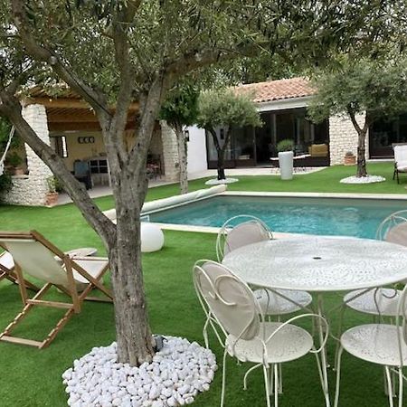 איל-סור-לה-סורג La Maison 1440 מראה חיצוני תמונה