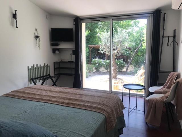 איל-סור-לה-סורג La Maison 1440 מראה חיצוני תמונה